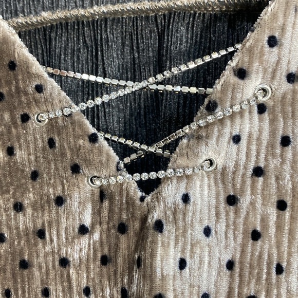 Velvet Polka Dot Top Flare Sleeves NWT 18/20W - Picture 4 of 14